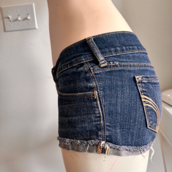 COPY - Hollister Jean shorts - Picture 8 of 9